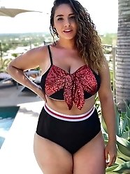 Plus-size dressed 155